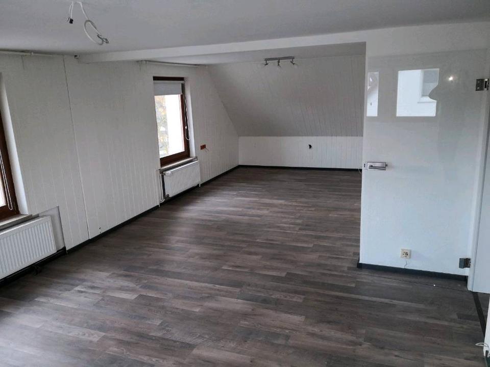 Thumbnail-moderne Zwei-Zimmer-Wohnung mit Einbauküche