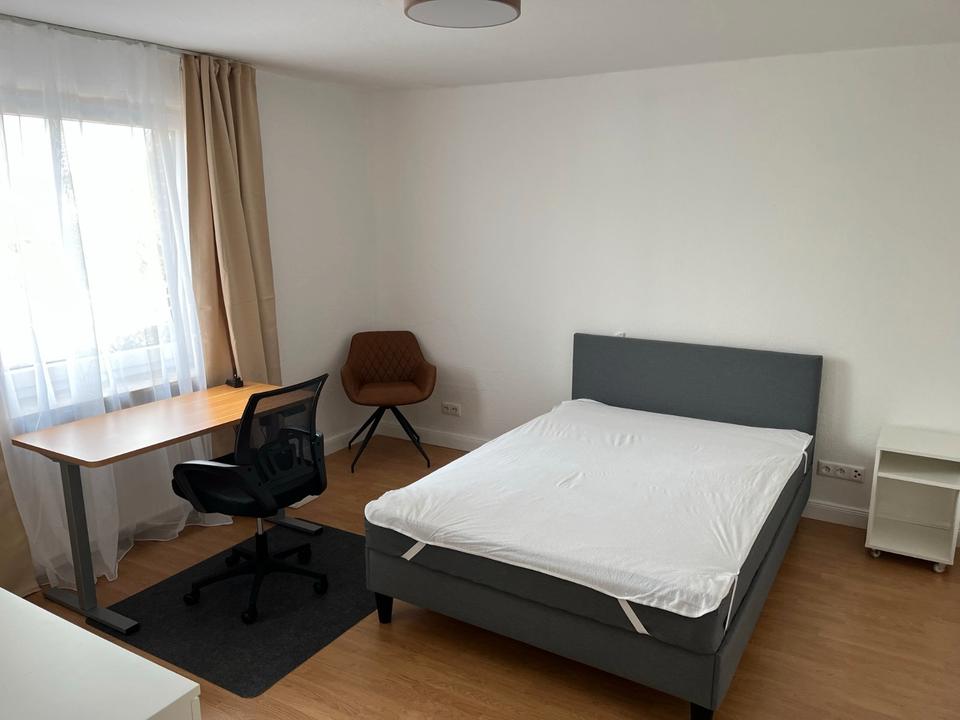 Thumbnail-Modernes Zimmer für StudierendeMeisterschüler ruhige Umgebung