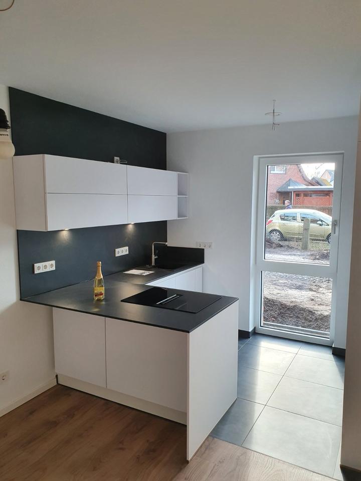 Thumbnail-Stilvolle 2,5-Zi.-EG-Wohnung mit EBK, Terrasse und eigenem Garten