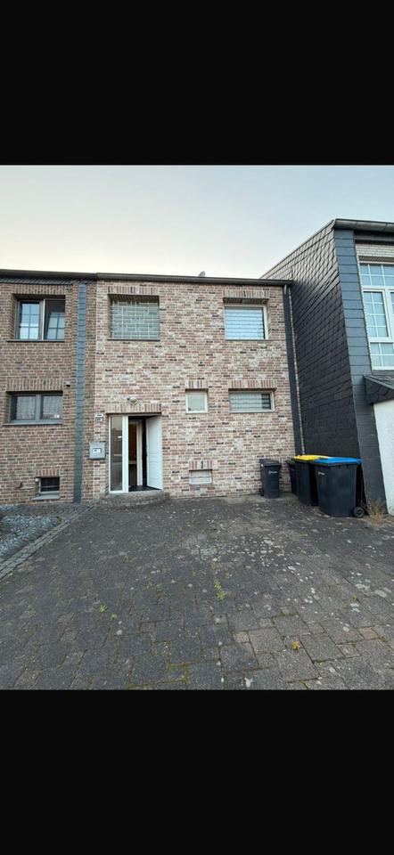 Thumbnail-Modernisiertes Einfamilienhaus in Alsdorf - Ofden