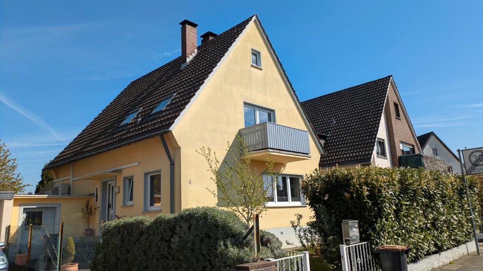Thumbnail-Freistehendes Einfamilienhaus in Troisdorf-Spich