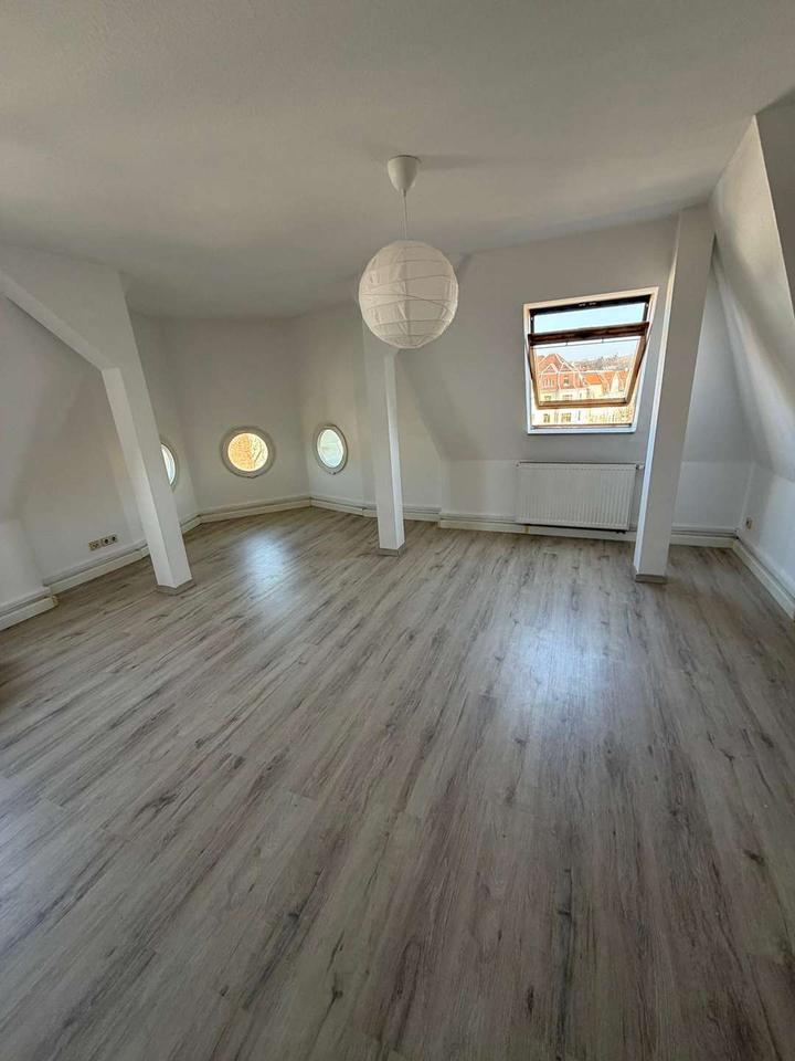 Thumbnail-*** Stadtjuwel Zwickau – Stilvolle 2-Raum-Oase in zentraler Lage von Zwickau ***