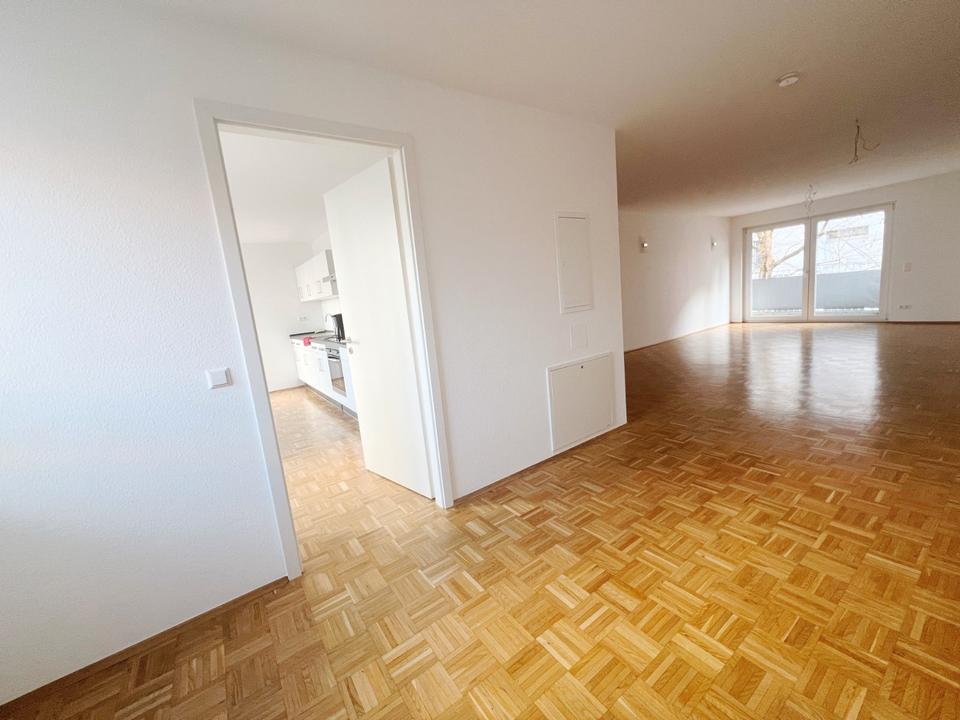 Thumbnail-Elegante 2-Zimmer Wohnung mit Balkon in Offenbach Stadtmitte