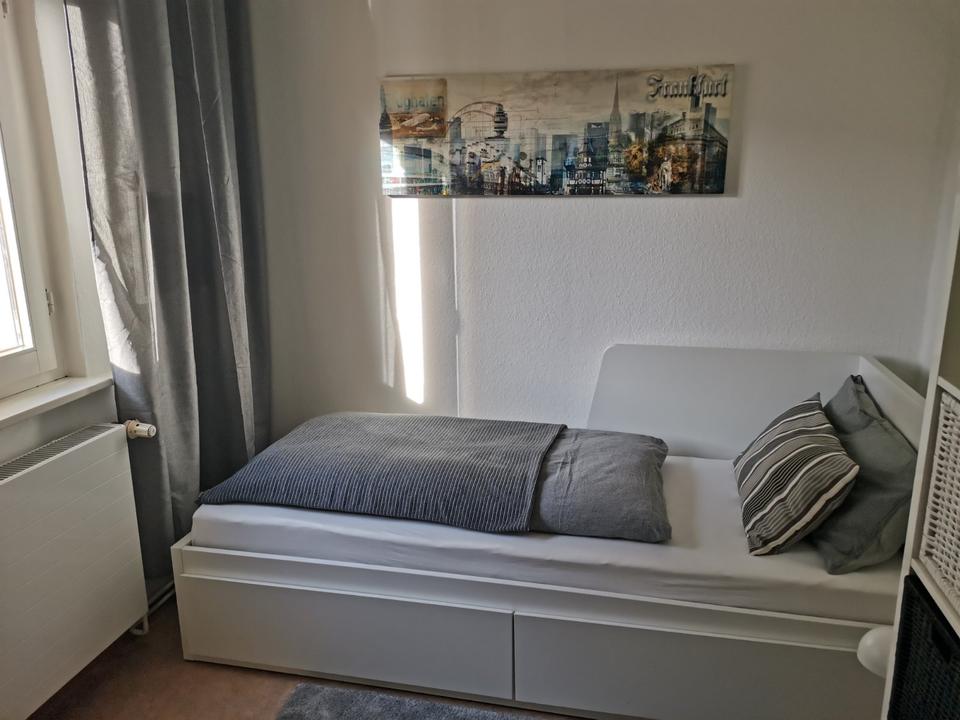 Thumbnail-Möblierte 1-Raum Wohnung mit Küche, Tageslicht Duschbad & Garten