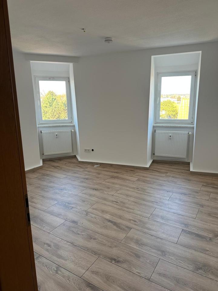 Thumbnail-Gemütliche kleine 3-Zimmer-Wohnung in gepflegtem Wohnhaus