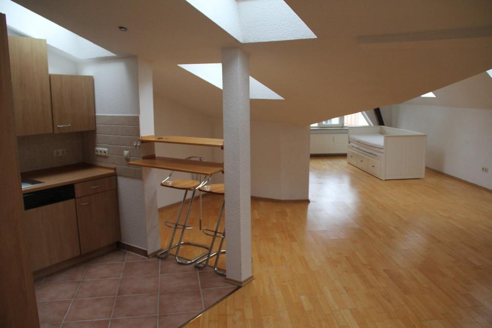 Thumbnail-2 Raum Zimmer Wohnung direkt am Doberaner Platz Rostock