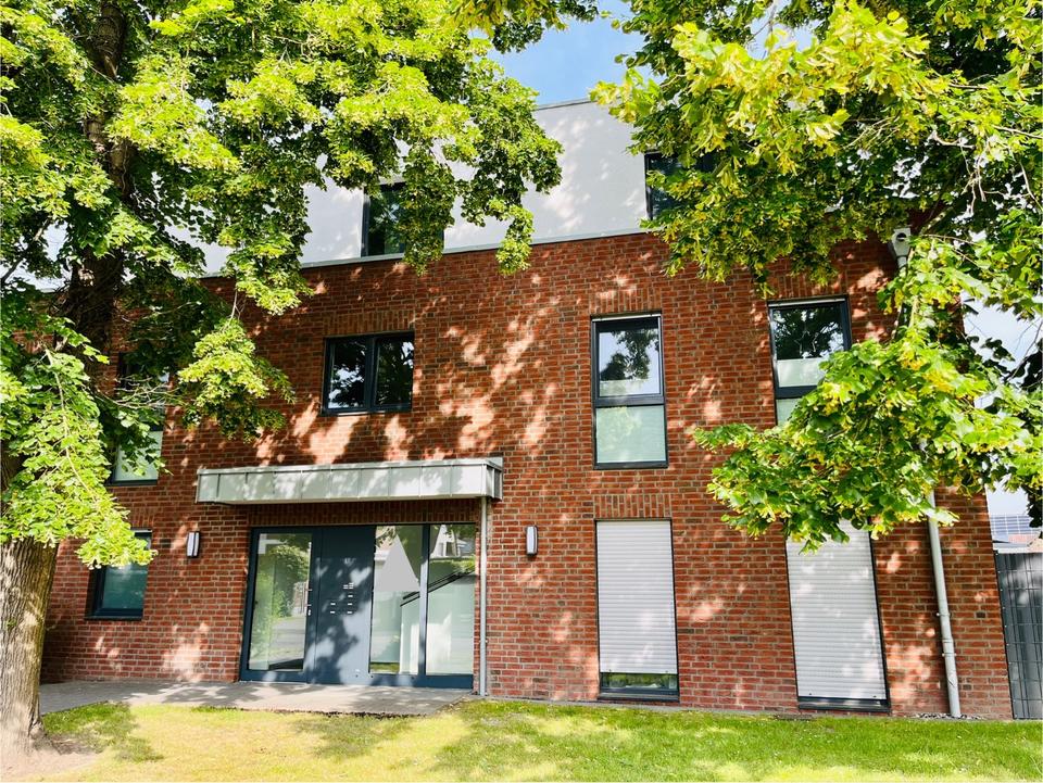 Thumbnail-Moderne Erdgeschosswohung mit Garage und Garten