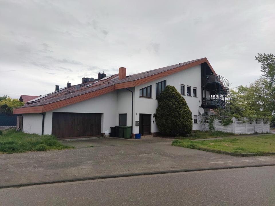 Thumbnail-Exklusive möblierte 2-Zimmer-Dachgeschosswohnung