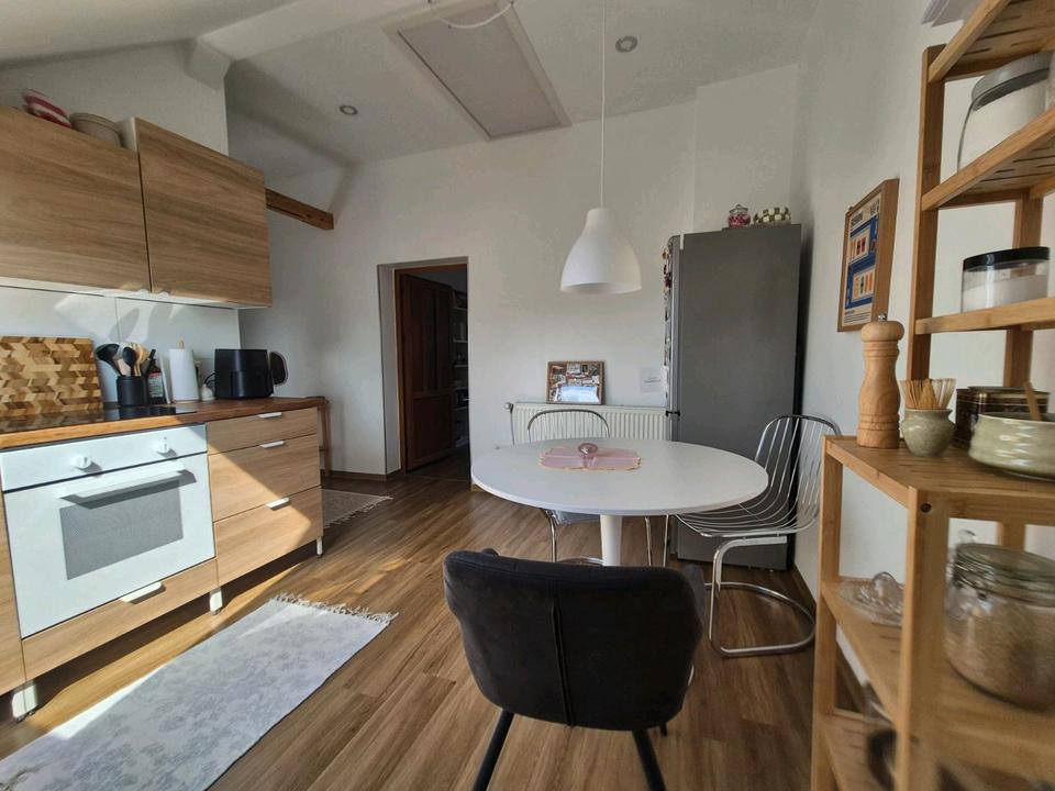 Thumbnail-2,5 Zimmer DG Wohnung mit Gartenzugang