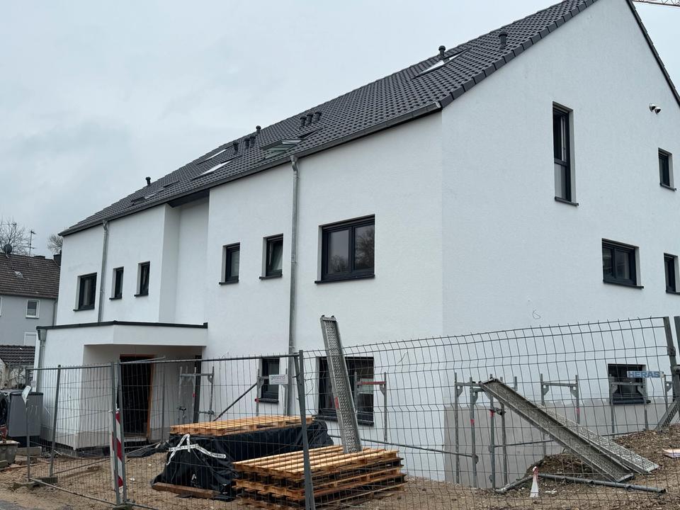 Thumbnail-EG-Whng mit Garten, 98m2, in Übach-Marienberg. Luxus-Neubau, E40N