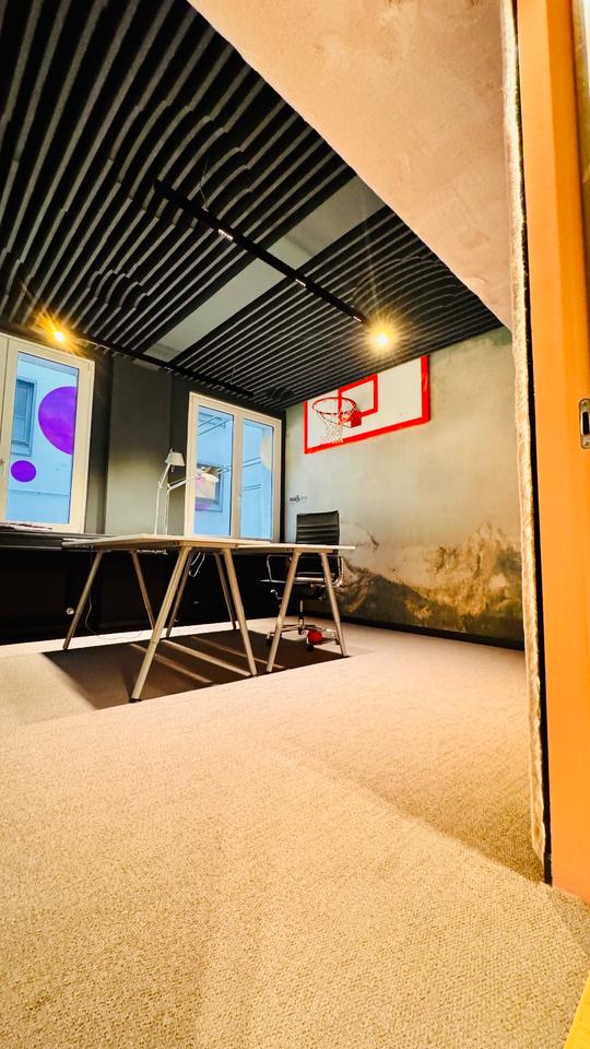 Thumbnail-Cooles Modernes Büro im Showroom | All inclusive