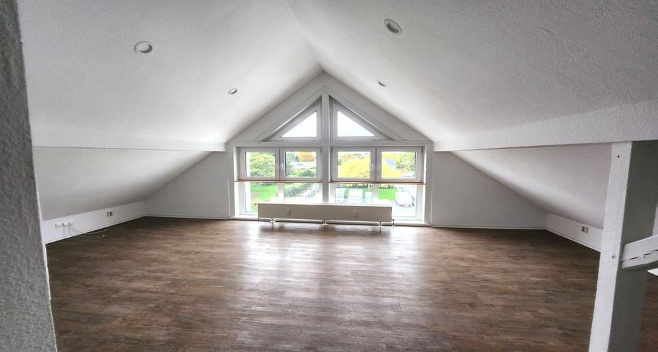 Thumbnail-Perfektes Single Apartment mit Gartenpanoramablick