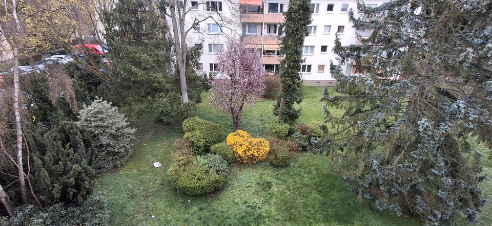 Thumbnail-Wohnung in Wiesbaden- Biebrich zu verkaufen. Karawankenstraße 10.