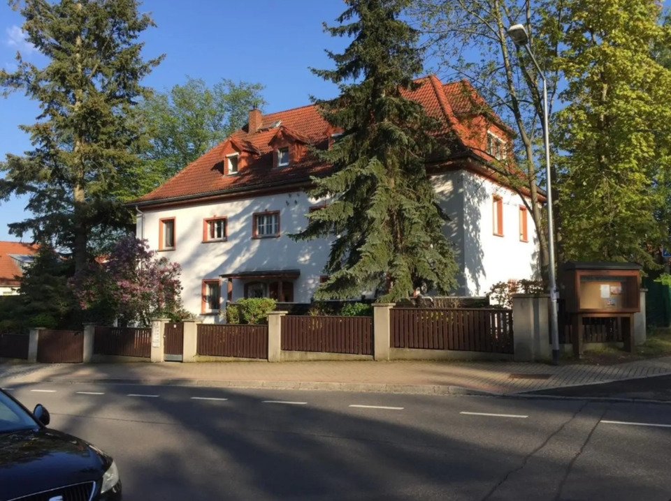 Thumbnail-Moderne 2,5-Raum-Wohnung mit offenem Koch-Wohnbereich, Mietergarten, Stellplatz