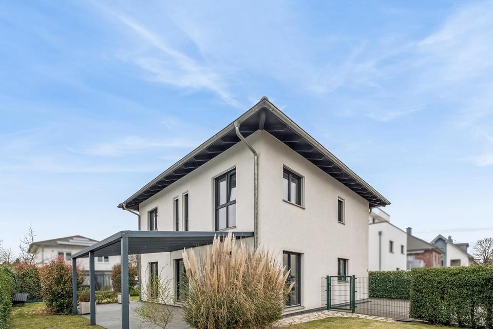 Thumbnail-Freistehendes Familienhaus mit Westterrasse und Garage