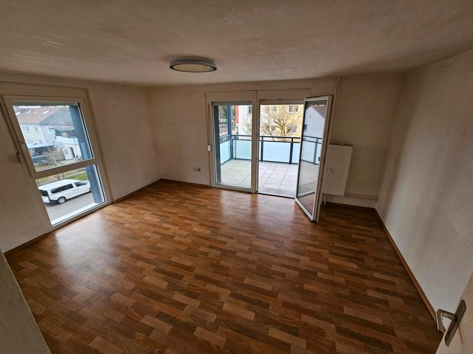 Thumbnail-Freie 3-Zimmer Wohnung mit Stellplatz+Keller in Singen Südstadt