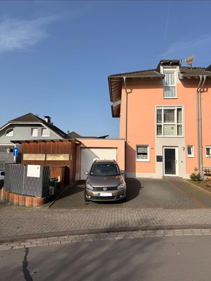 Thumbnail-Stadtnahes Wohnglück! Doppelhaushälfte mit Charme-Provisionsfrei!