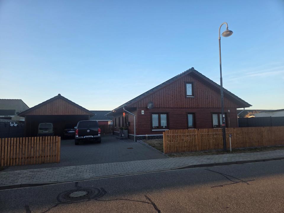 Thumbnail-Einfamilienhaus mit Carport und Blockhaus von Privat zu verkaufen