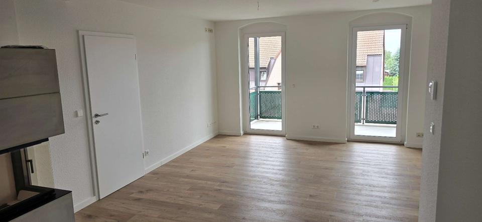 Thumbnail-4-Raum-Wohnung mit Kamin, Gäste-WC, großer Balkon, Fußbod.heizung
