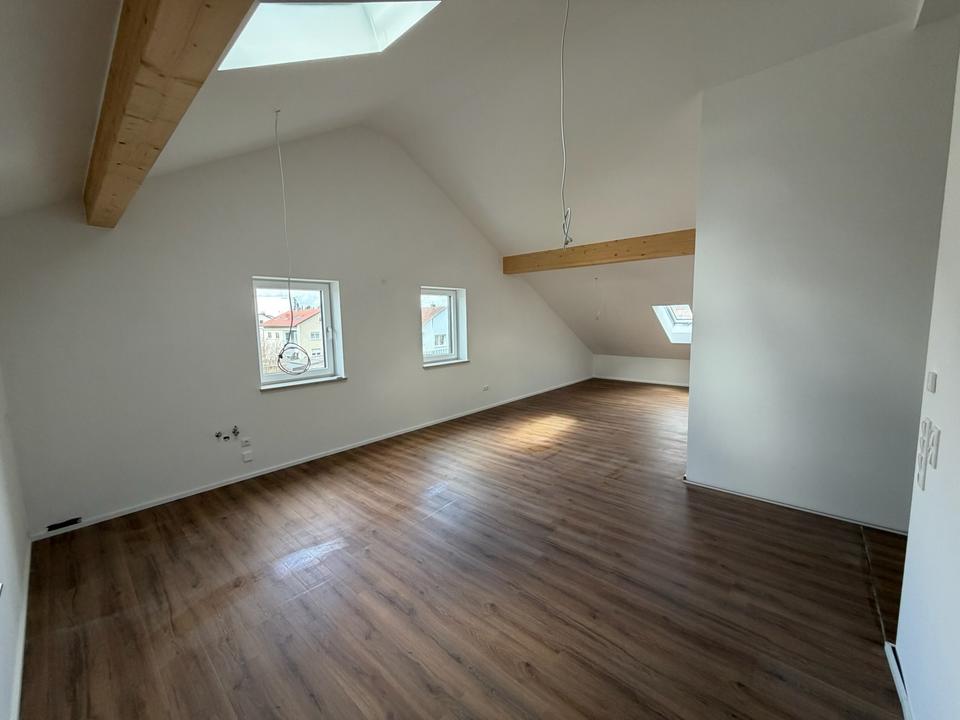 Thumbnail-Neubau Exklusive Dachgeschosswohnung Loft-Charakter-3,5 Zimmer
