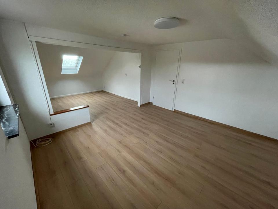 Thumbnail-Dachgeschosswohnung mit Einbauküche und FBH in Gersweiler