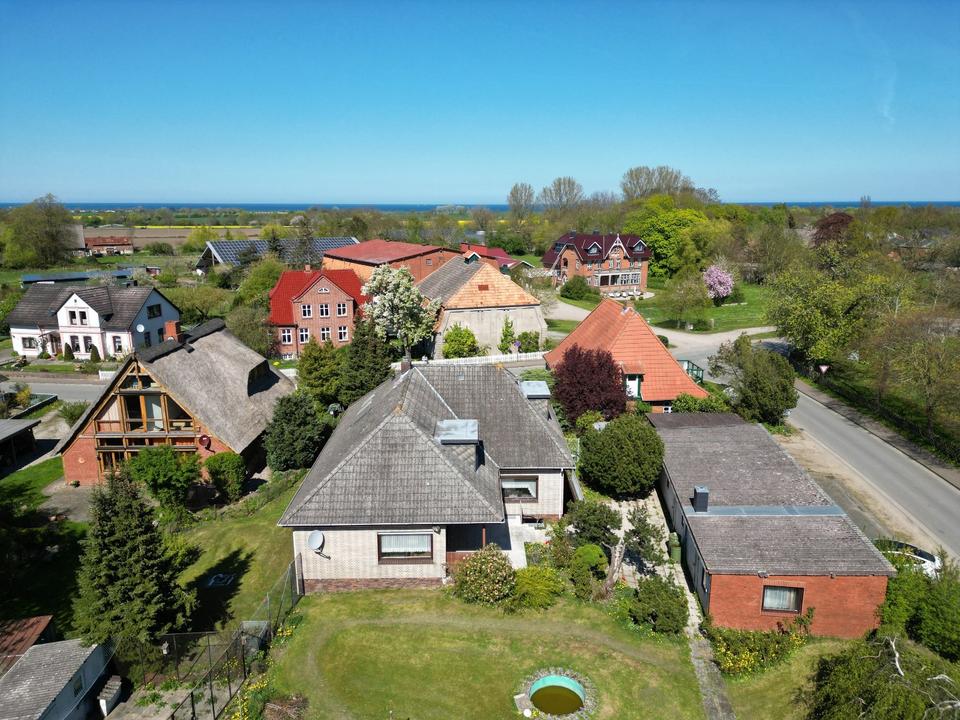 Thumbnail-Ostseenahes Wohnen auf 212m², 4 Garagen und 1.347m² Grundstück