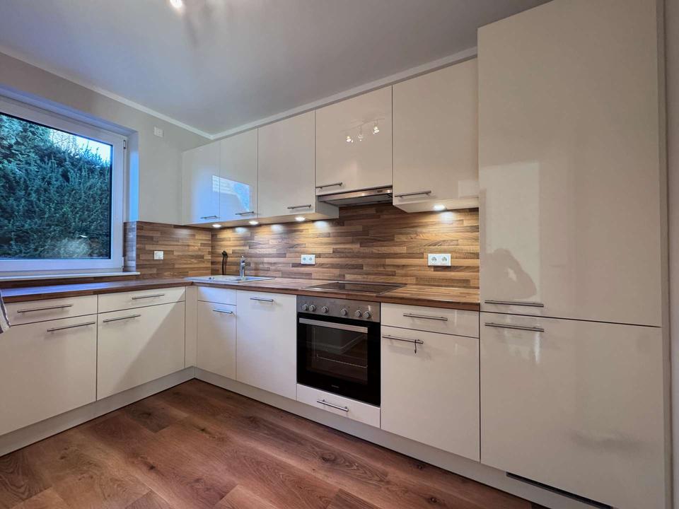 Thumbnail-Top modernes Reihenendhaus in Stockelsdorf - Neuwertig - Garten - sofort frei