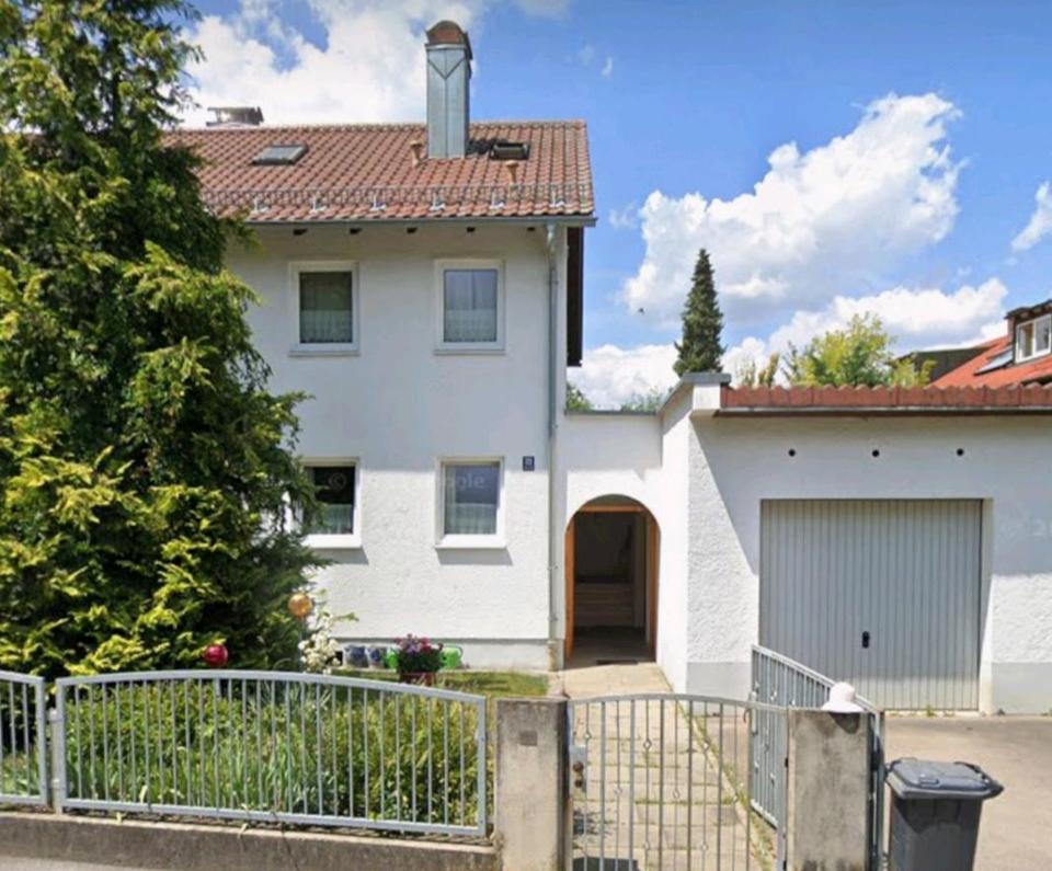 Thumbnail-Doppelhaushälfte - Zweifamilienhaus mit großem Garten