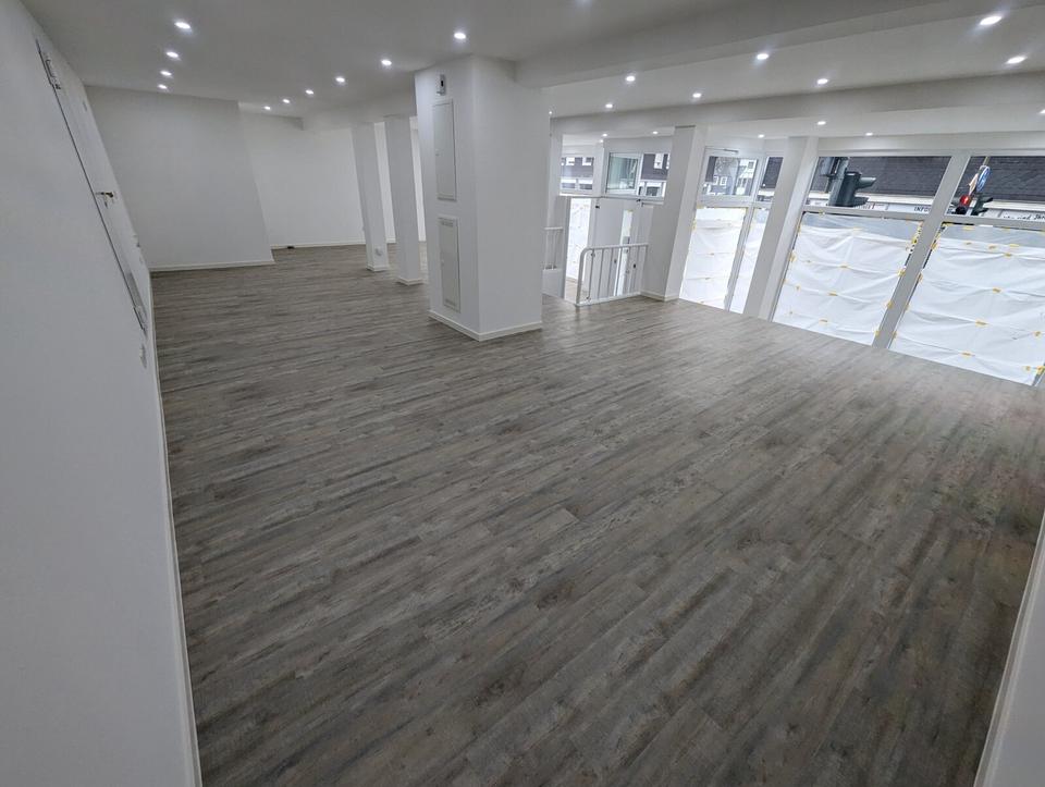 Thumbnail-Modernisiertes Ladenlokal für Gewerbe Praxis Büro in der Innenstadt von Bad Berleburg