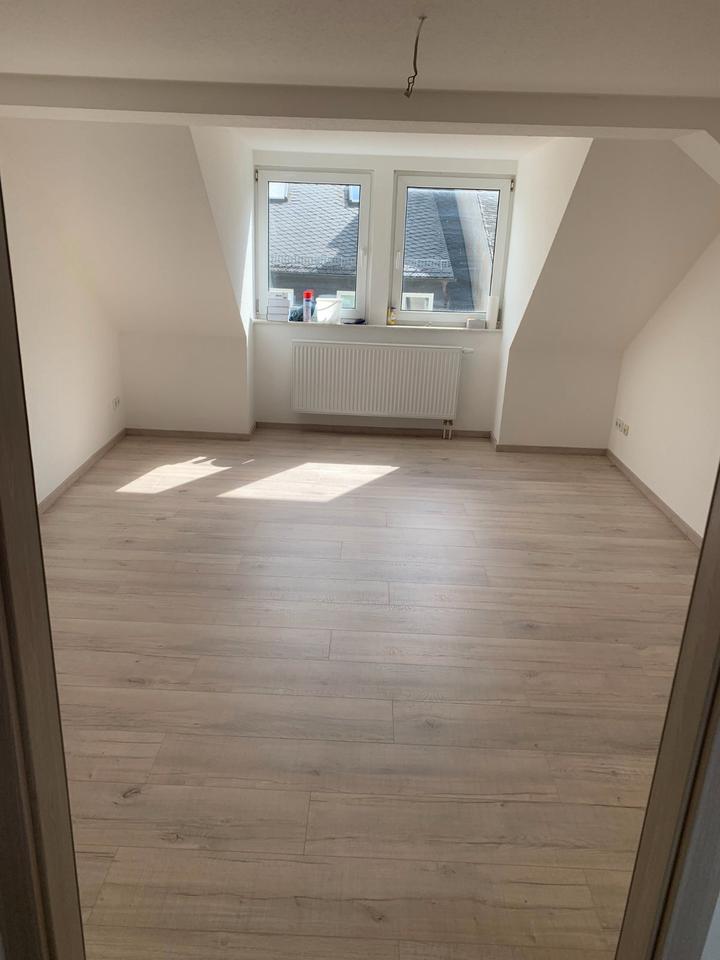 Thumbnail-Schöne helle 2-Raum Wohnung mit Balkon ab sofort Verfügbar