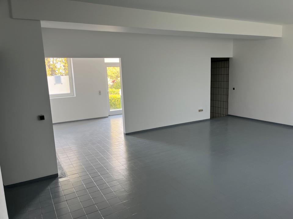 Thumbnail-Vermiete Neu renovierte Büro Präsentation Lagerräume