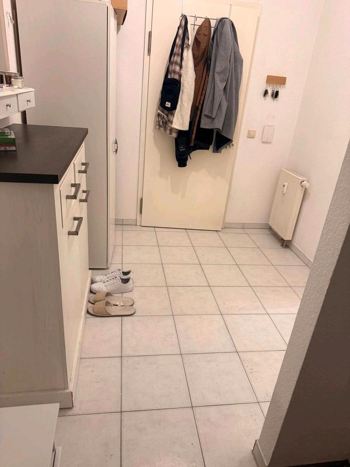 Thumbnail-Vermieten schöne 2 Raumaltbauwohnung in Stadtmitte