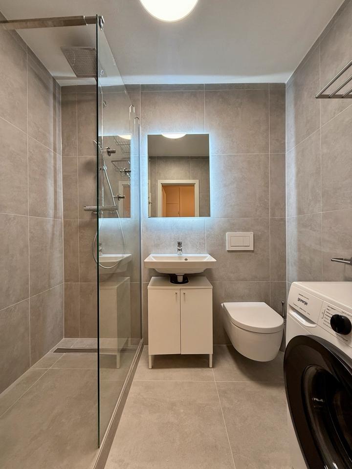 Thumbnail-WG Zimmer frisch saniert in München Sendling möbliert U-Bahn Nähe