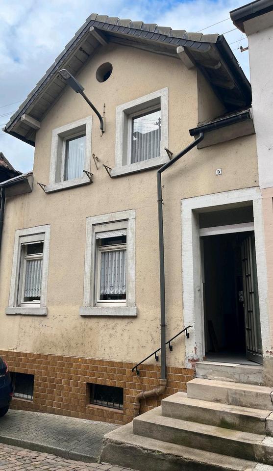 Thumbnail-Sanierungsbedürftiges Reihenhaus mit Potenzial in Lambrecht