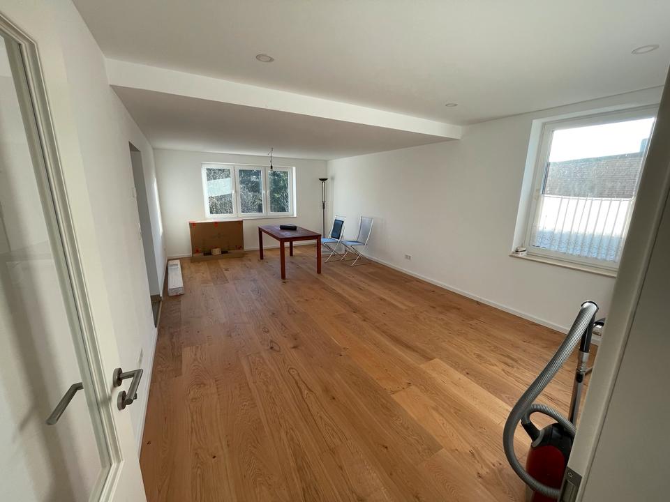 Thumbnail-RE: kernsanierte Wohnung ca 85 qm + Dachterrasse