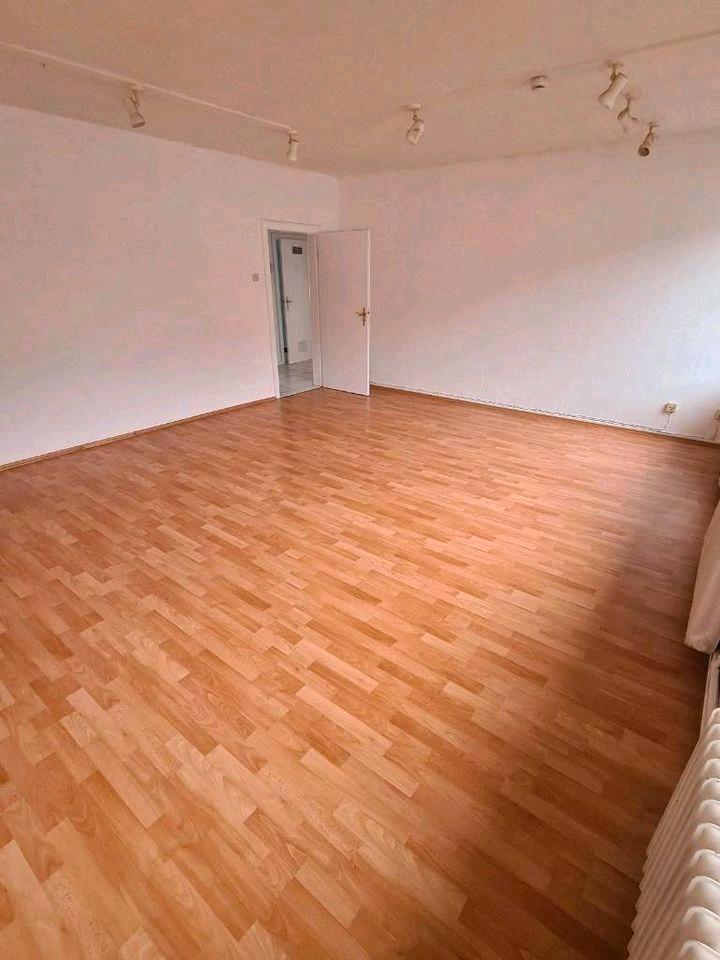 Thumbnail-3 Zimmer Wohnung, EBK, für Studenten o. WGs in Osnabrück Zentrum