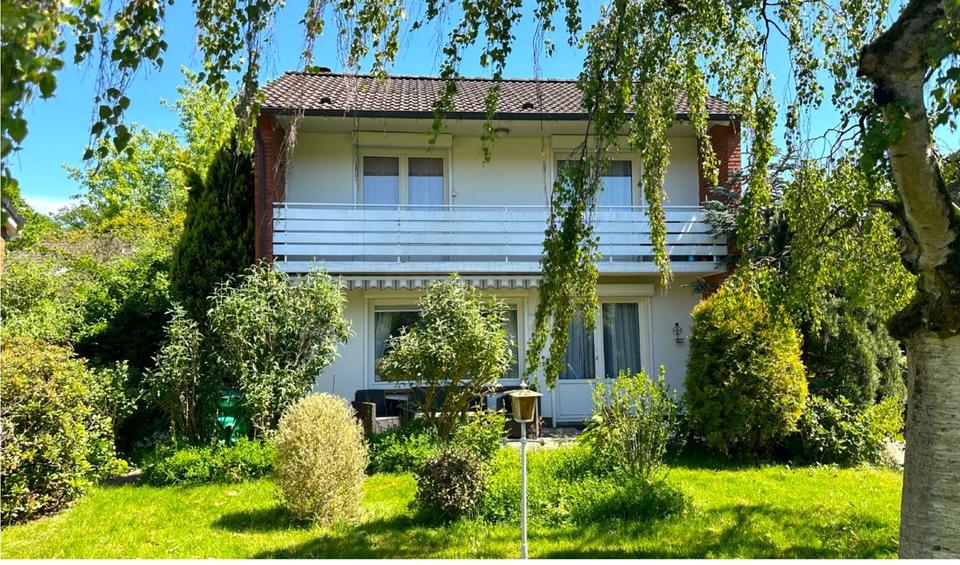 Thumbnail-Massives Einfamilienhaus in Toplage Norderstedt-Harksheide