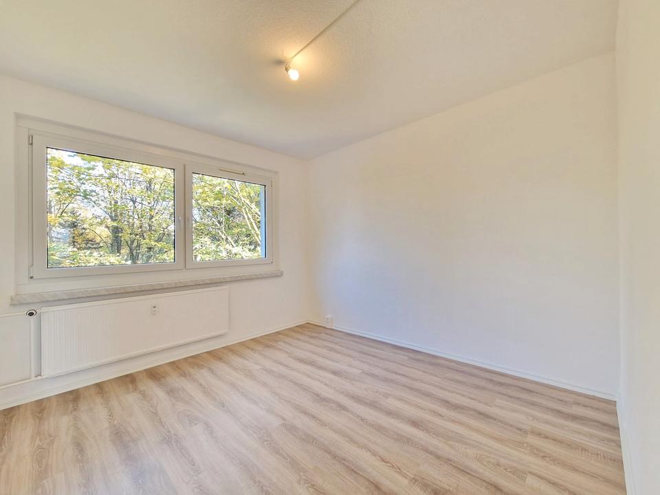 Thumbnail-1. Etage - 3-Zimmer I Hier wartet Ihre neue Wohnung in Chemnitz!