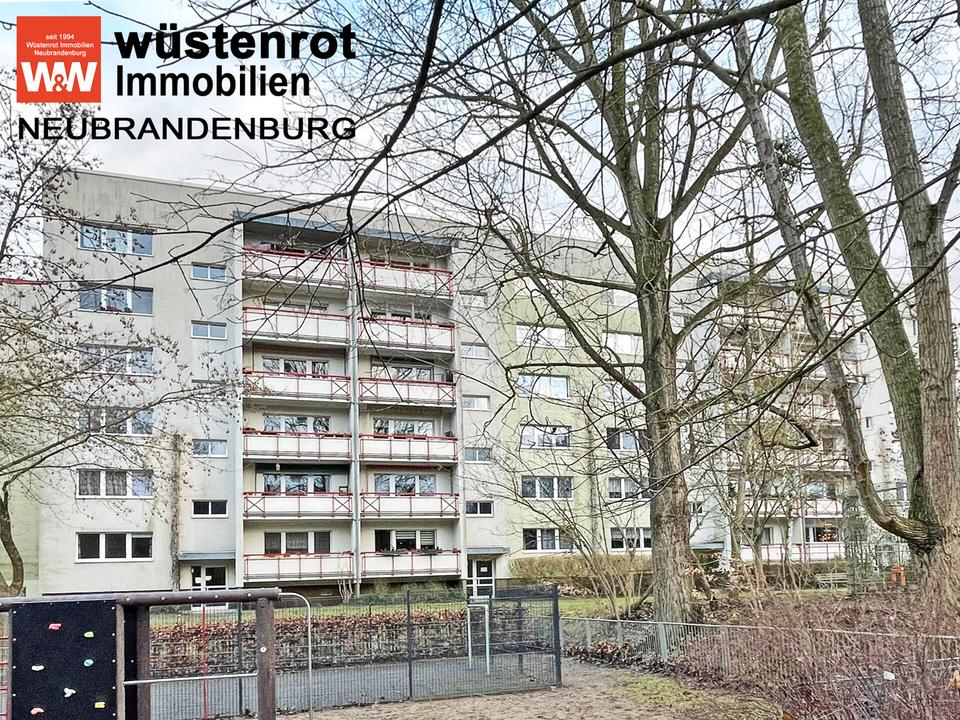 Thumbnail-SCHÖNE RANDLAGE IM SÜDEN VON NB : 4-RAUM-WOHNUNG MIT BALKON UND KELLERRAUM