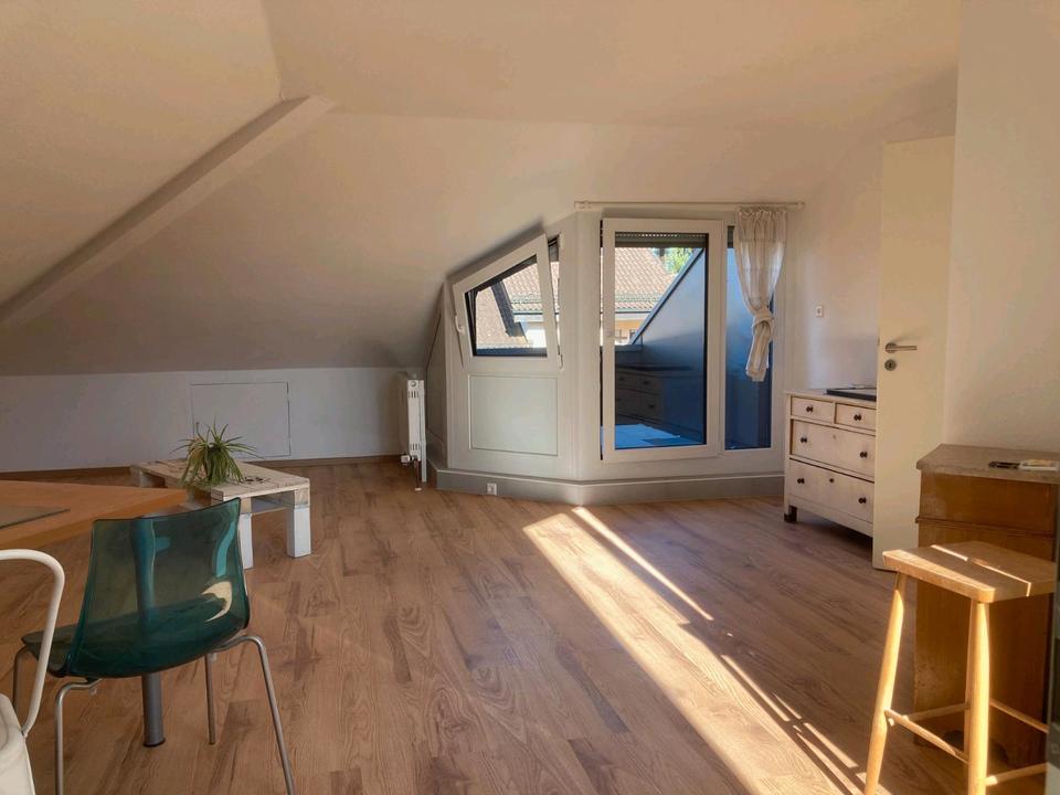 Thumbnail-Kernsanierte 1-Zimmer Dachgeschosswohnung in Plieningen