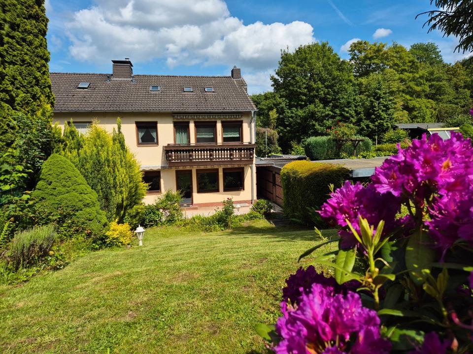 Thumbnail-1-2 Familienhaus mit Baugrundstück 3 Garagen Alt-Erkrath