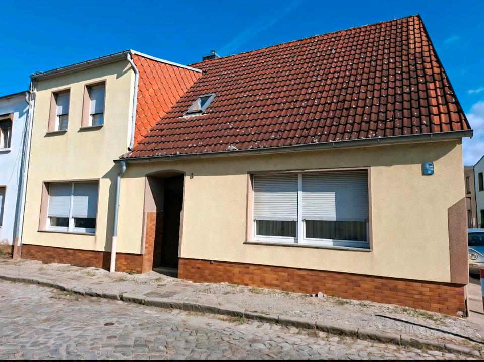 Thumbnail-Haus mit Nebengelass in Calbe (Saale)