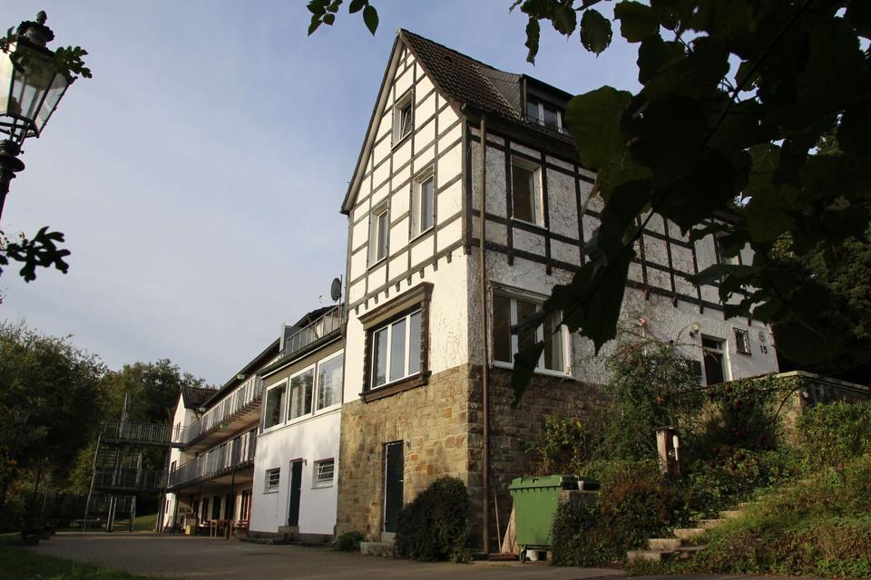 Thumbnail-Seminarhaus Nähe Köln | 892 m² | 7.121 m² Grundstück |sofort frei