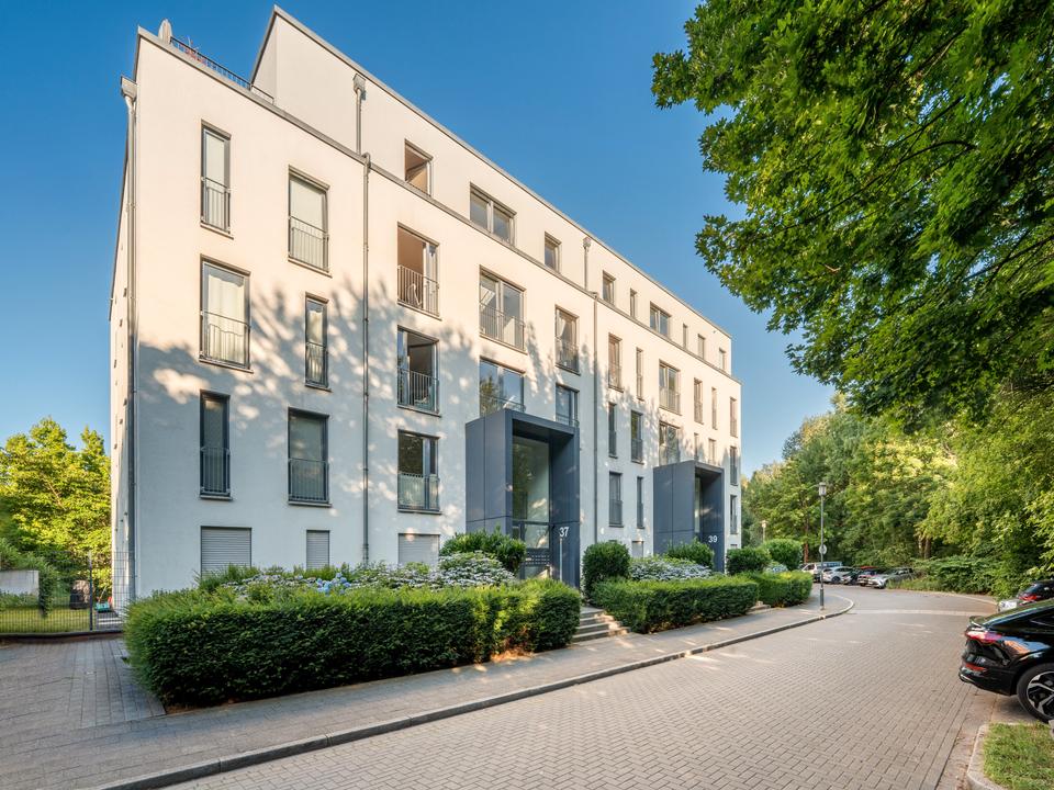 Thumbnail-Praktisch geschnittene 3-Zimmer-Wohnung mit Terrasse und Garten