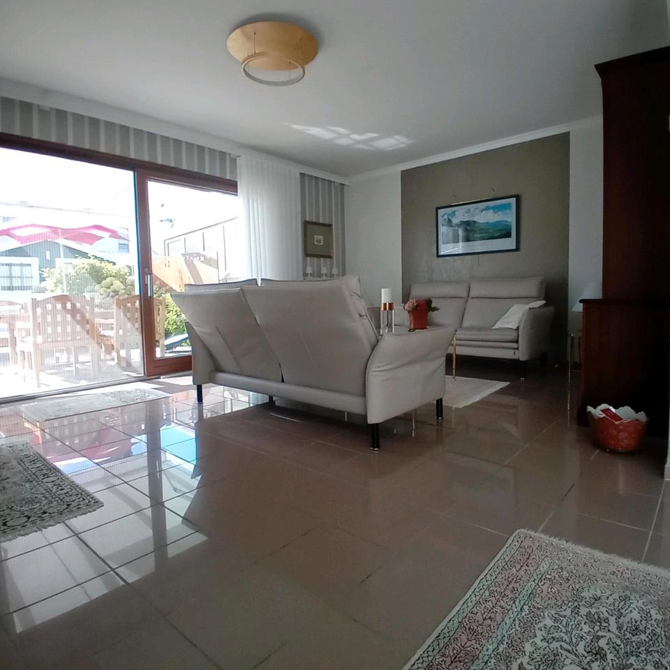 Thumbnail-Maxdorf, TOP-Reihenendhaus, Garage, sehr gute Lage