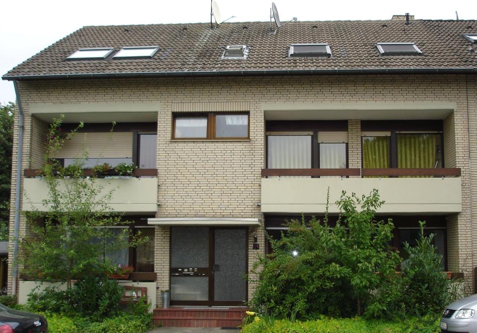 Thumbnail-Gepflegte 4-Zimmer Wohnung mit 3 Balkonen im EG in Grevenbroich N