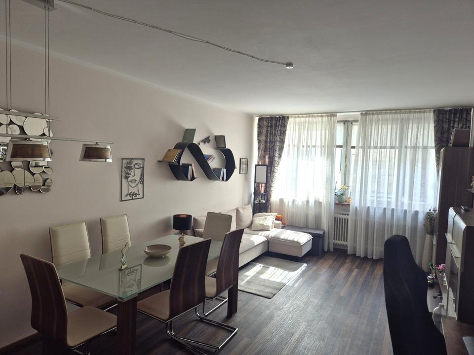 Thumbnail-Attraktive 2-Zimmer-Wohnung in Schwabing mit Garage