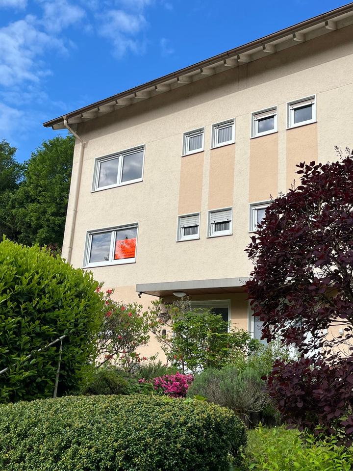 Thumbnail-Großzügige Doppelhaushälfte mit Garten,Terrasse und Garage