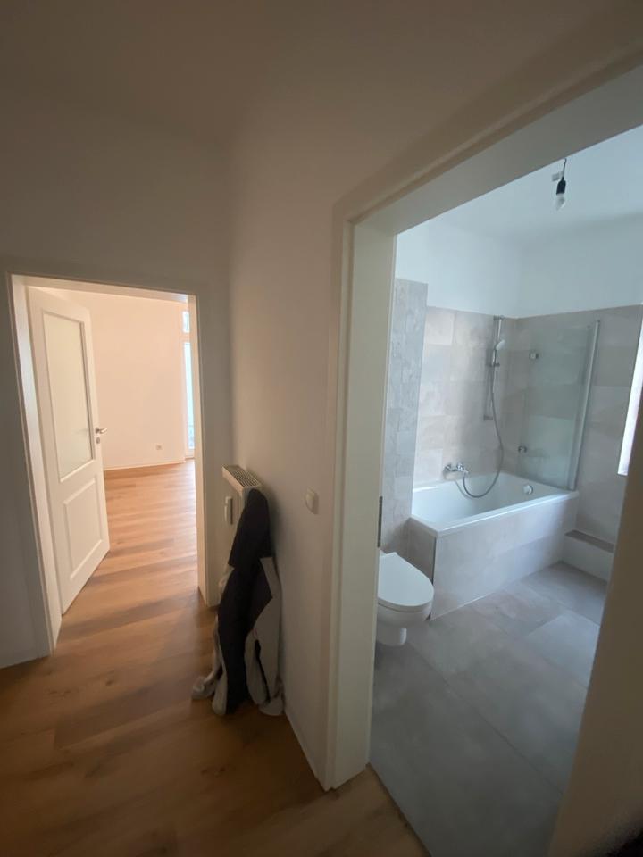 Thumbnail-Schöne 2-Raumwohnung mit Balkon, Erstbezug nach Renovierung