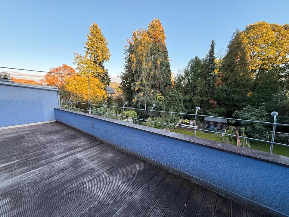 Thumbnail-Vollmöblierte Altbauwohnung mit Südbalkon (Durchgangszimmer)